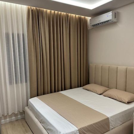 Home To Go Studio Apartament Tiranë Ngoại thất bức ảnh