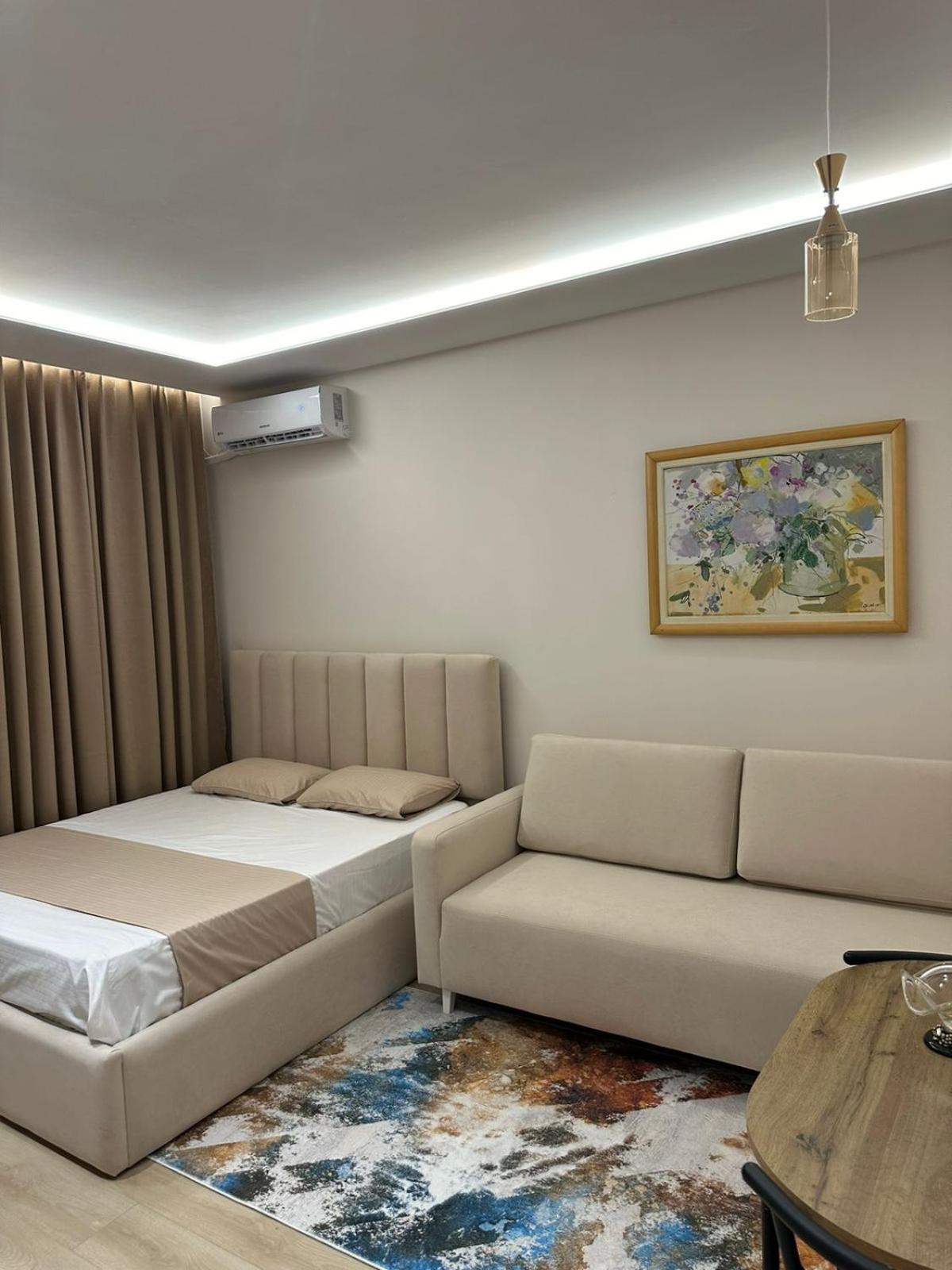 Home To Go Studio Apartament Tiranë Ngoại thất bức ảnh